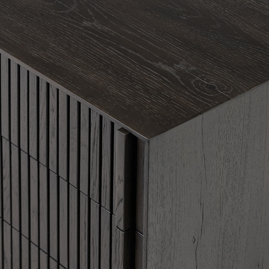 Leo Nightstand