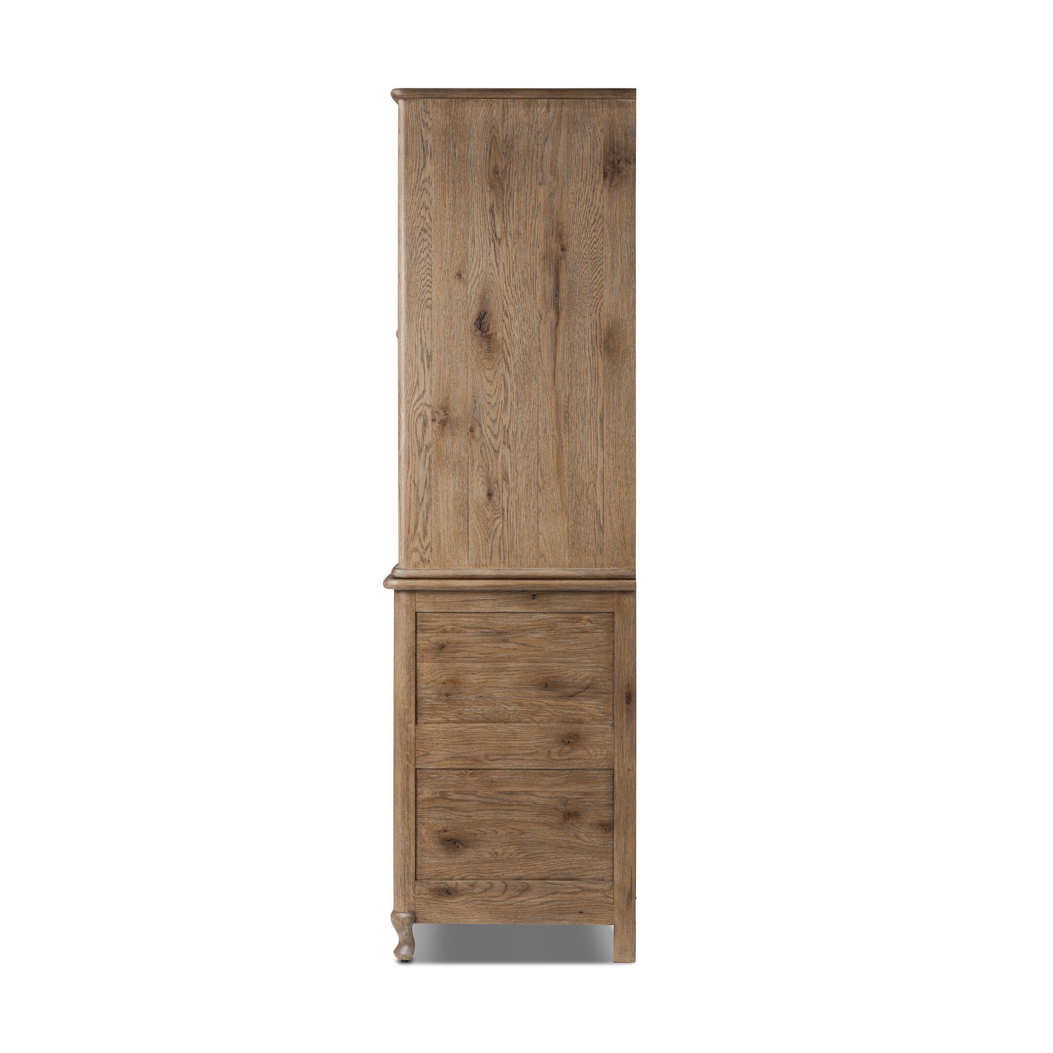 Pika Armoire
